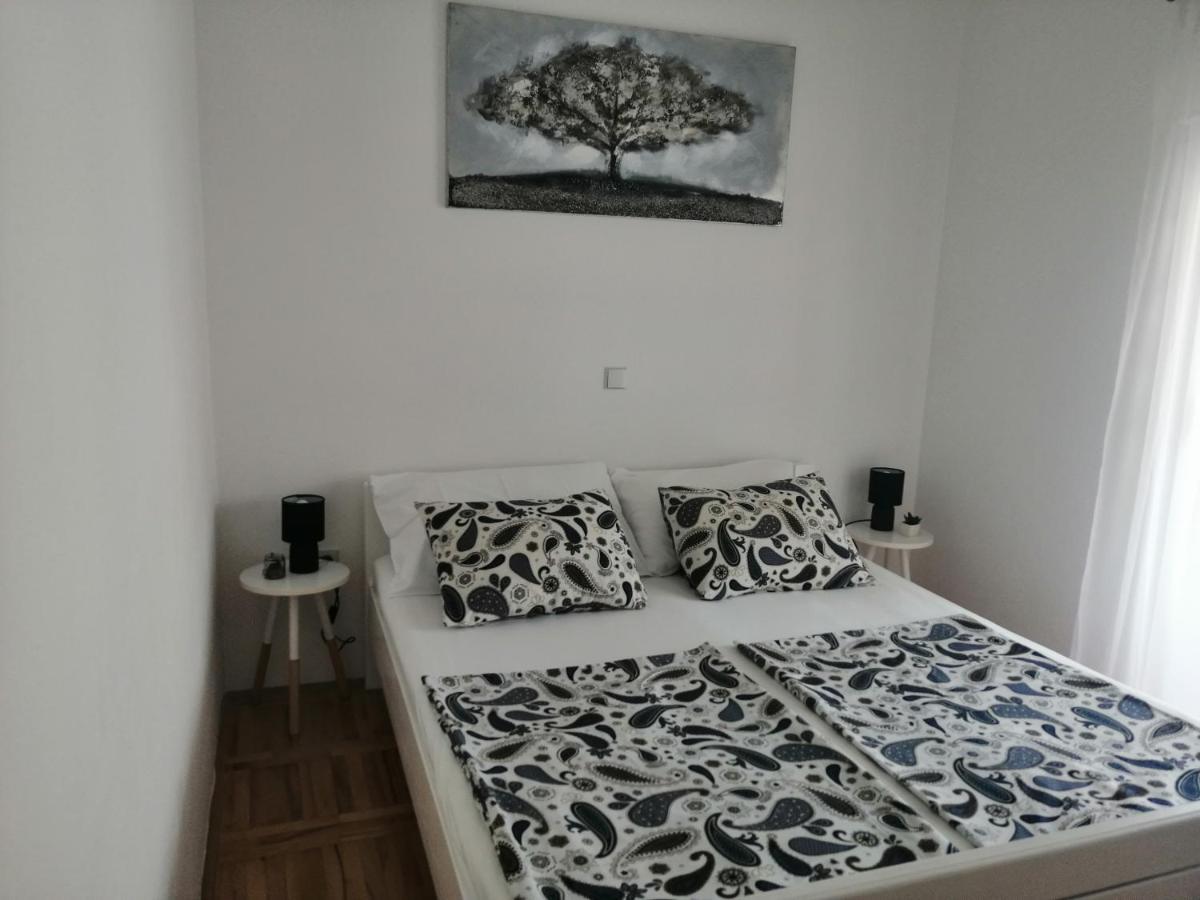 Deny Lägenhet Zaboric Exteriör bild