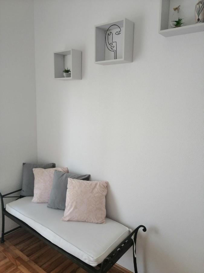 Deny Lägenhet Zaboric Exteriör bild