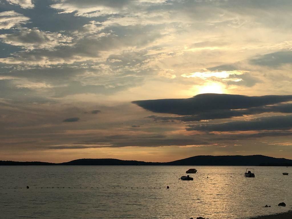 Deny Lägenhet Zaboric Exteriör bild